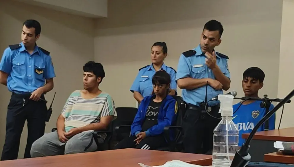 Tres hermanos condenados