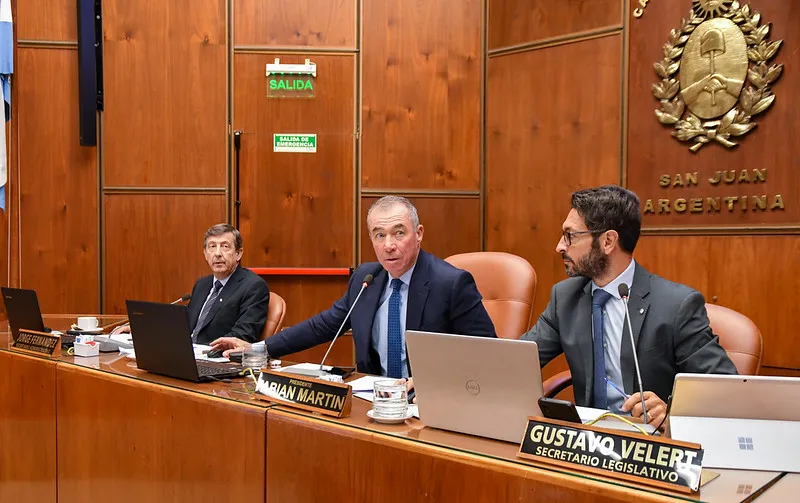 fABIÁN mARTÍN lEGISLA