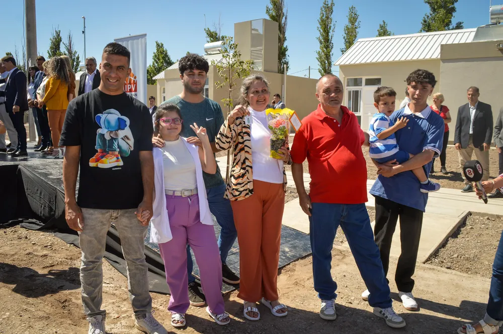 dc401648-d5c2-436f-b7c4-4a2e3725246c