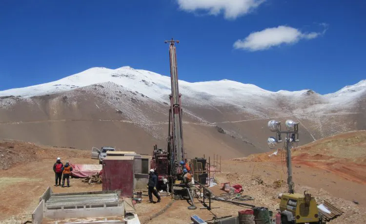 E8tdgnkXoAQrVXv-750x460