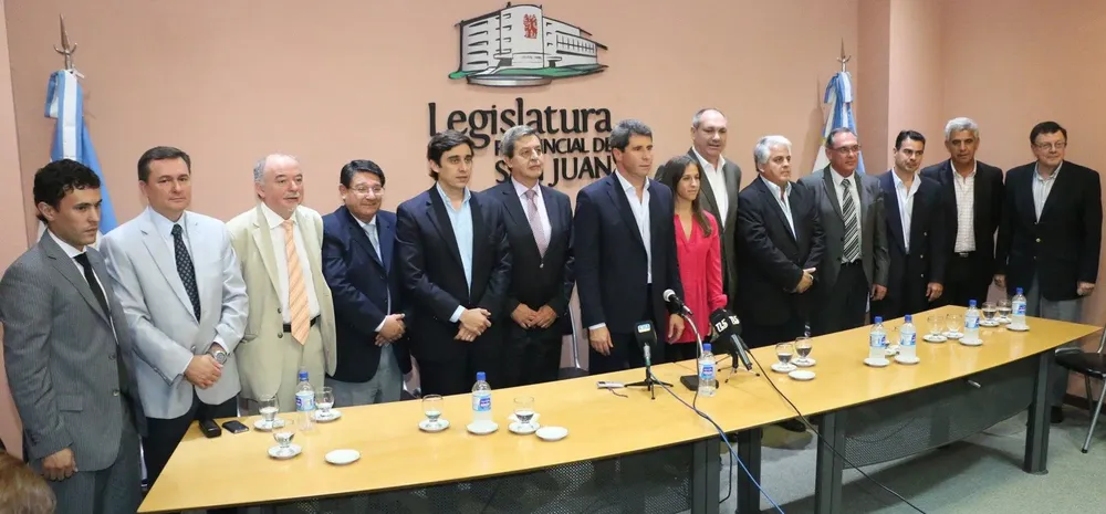 uñac