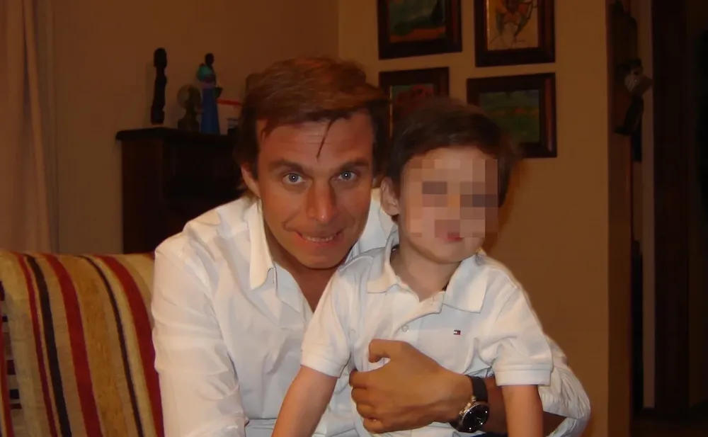 219666_3920410842311_1811530957_o-2