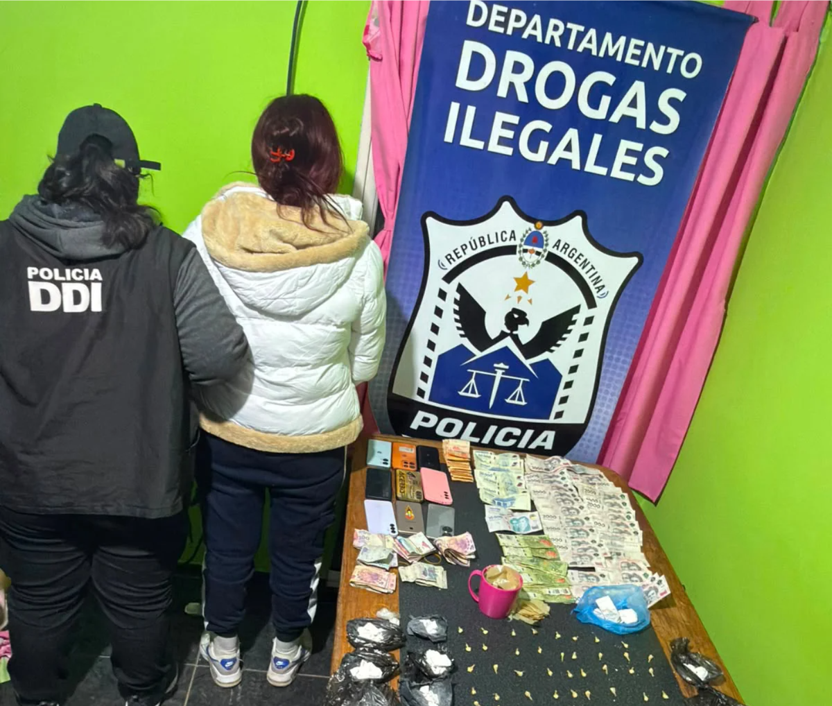 Bunker de drogas en Rivadavia