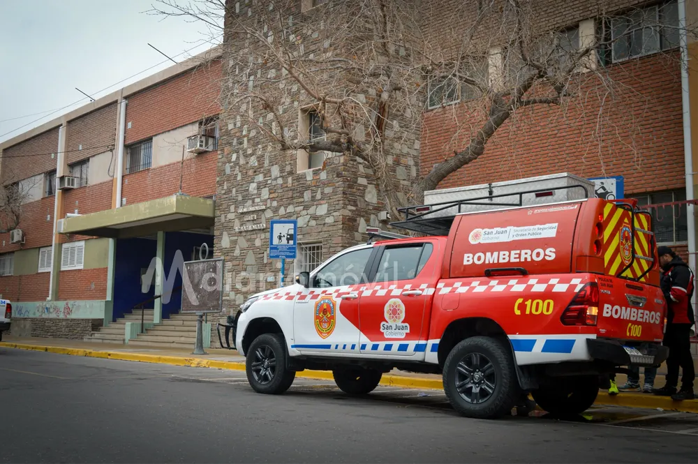 AMENAZA DE BOMBA ESCUELA BOERO