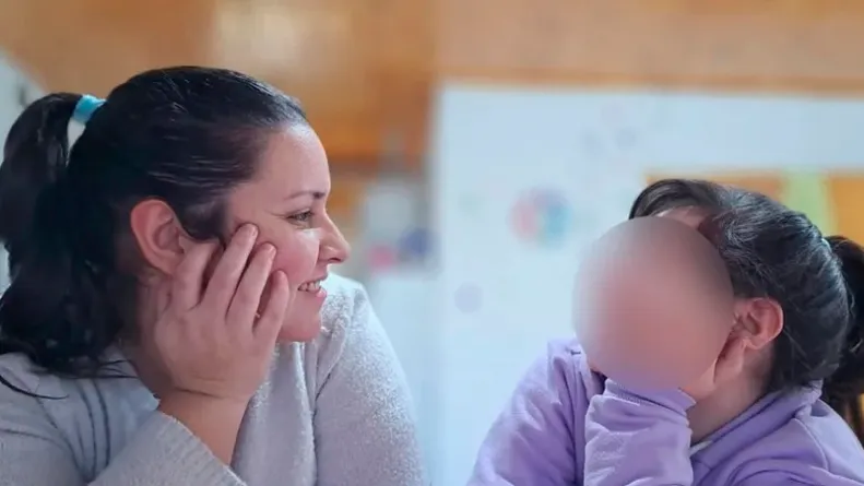 Mamá hija adoptó adopción