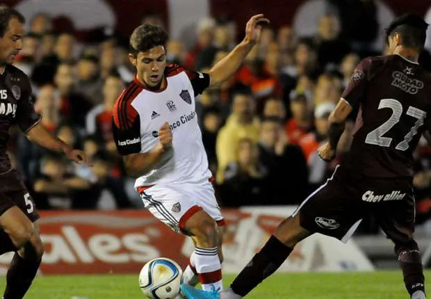 newells-lanus-primera-division-argentina-31102015_1hyi0wdi9sg141uzrhd4m4u3h2