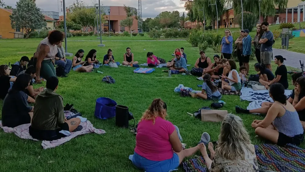 FEMINISTAS ORGANIZAN 8M