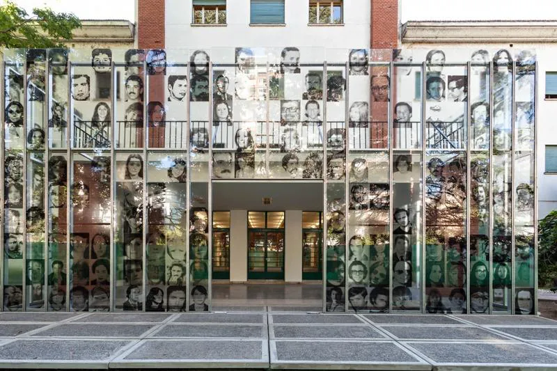 555a3c3503803_800x533