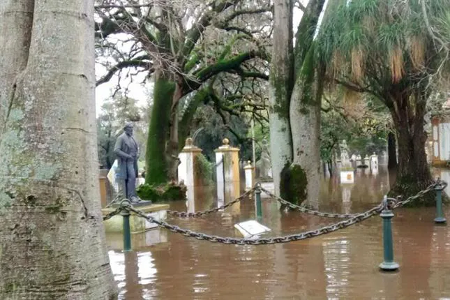 inundaciones-en-buenos-aires-2076518w645
