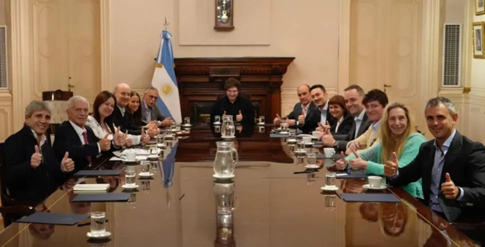 Javier Milei y su gabinete