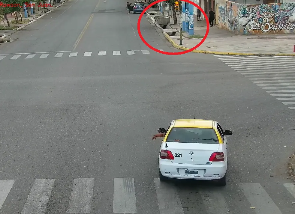 remisero en rojo vide multa