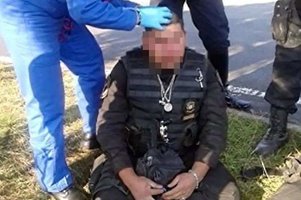 Policía herido agredido