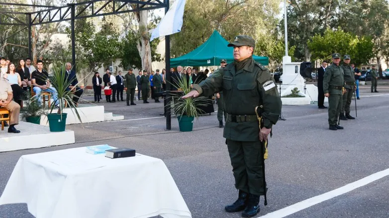 20c684e1aaa2f1f830fde3f05a2fc99d_L