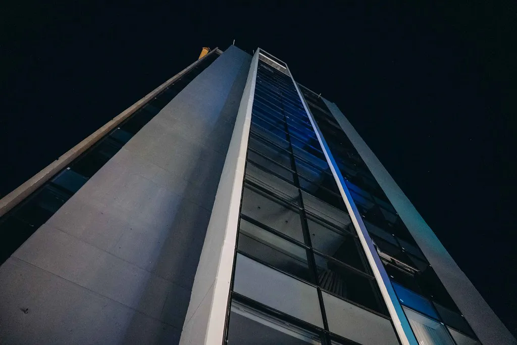 hotel del bono central rascacielos sanjuanino