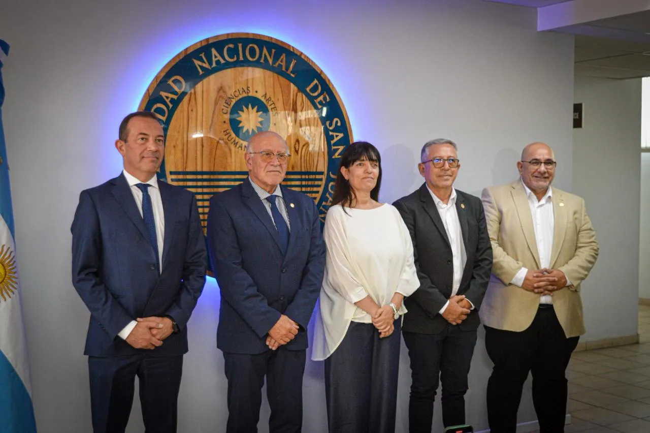 a75ea112-620a-4094-b801-2749d9c9ea29