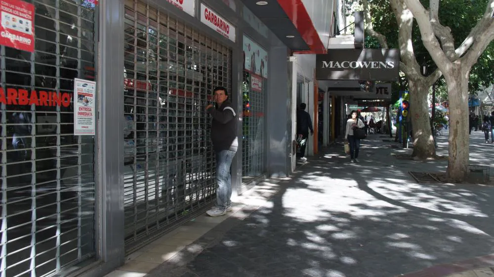 comercio cerrado