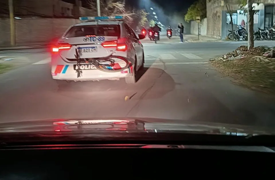 policia patrullero