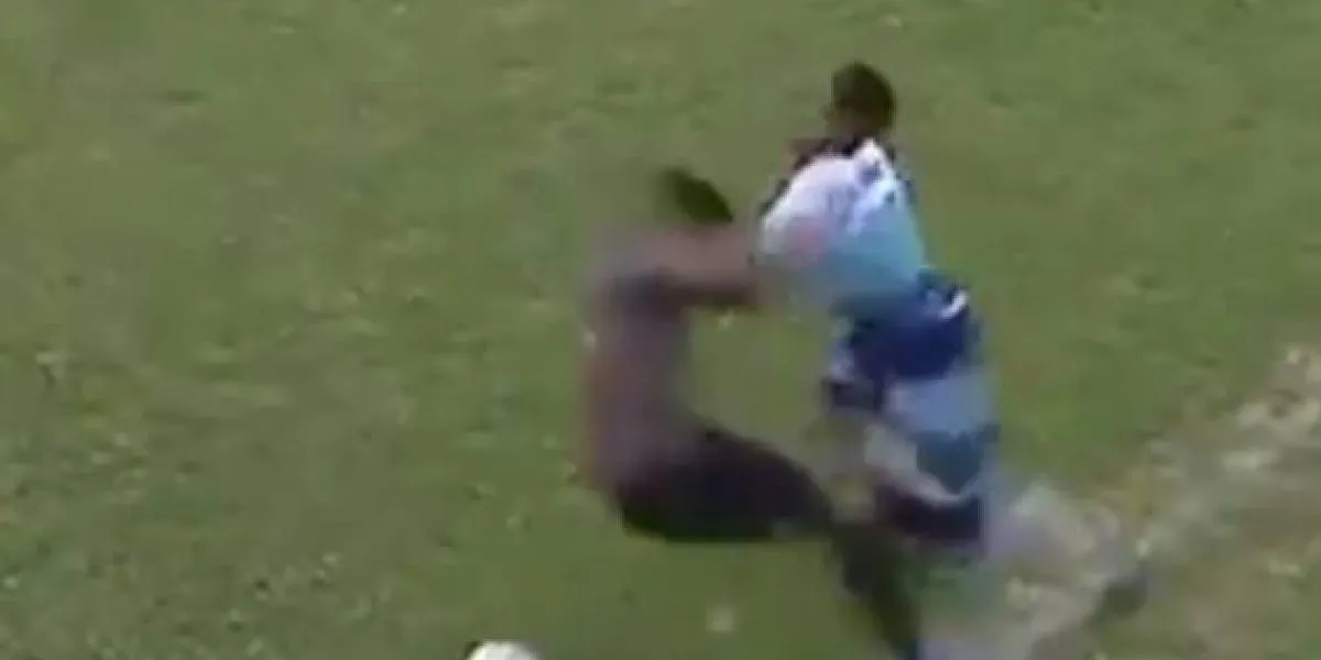 patada gresca futbol