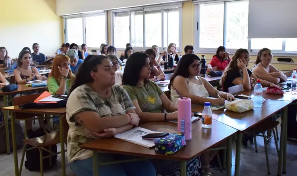 Plan Fines adultos en la escuela