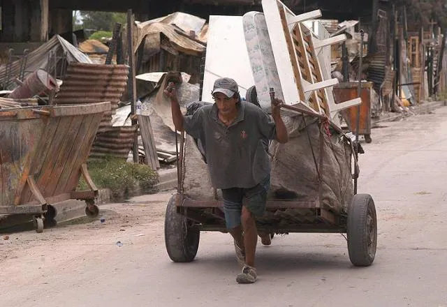 f1c7761b4cfac26e40e1c6488bea70de1d894bd5