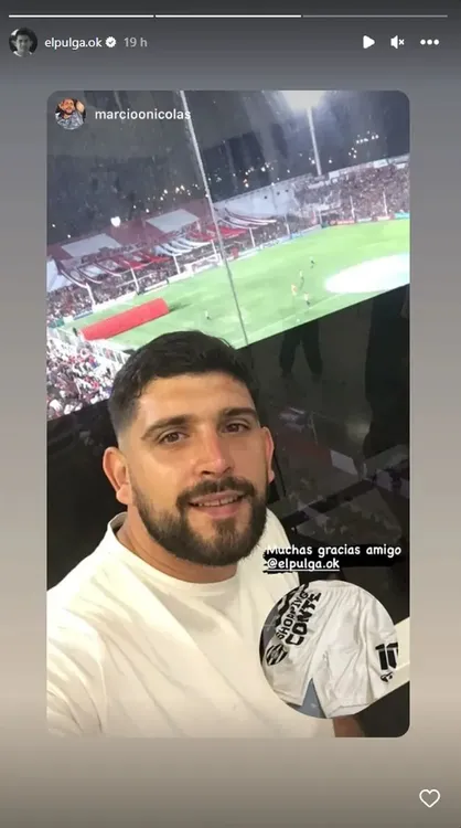 Finalmente, reposteó la publicación de un simpatizante que le agradeció un regalo. (Fuente: Instagram @elpulga.ok)