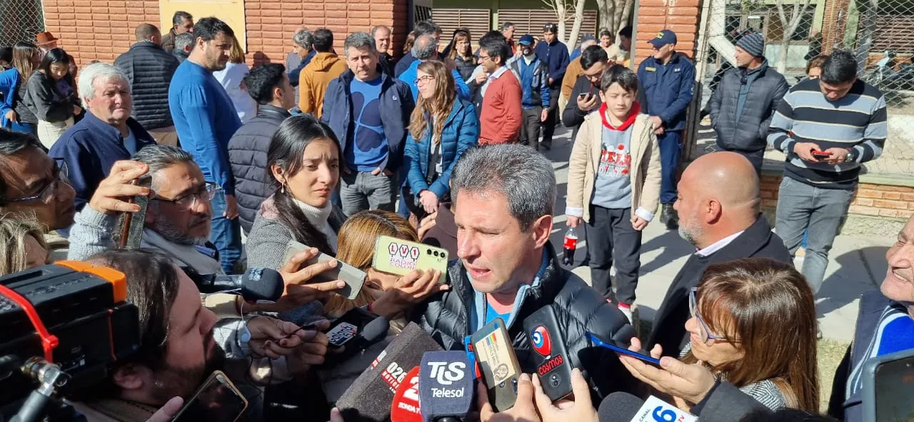 Sergio Uñac vota en San Juan