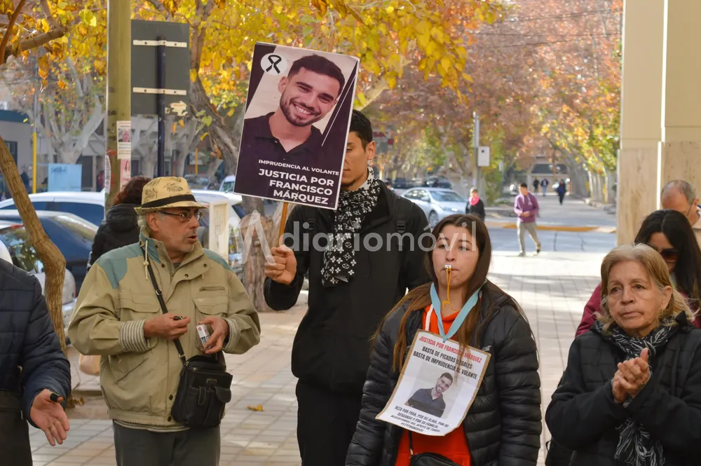 protesta francisco márquez5