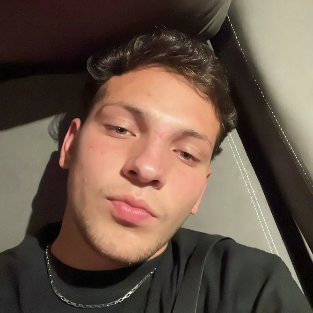 WhatsApp Image 2025-02-19 at 08.42.32