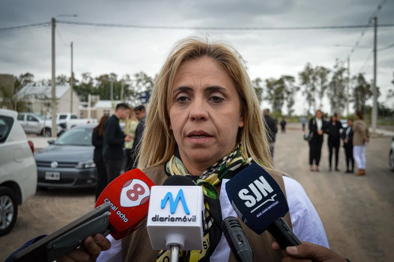 WhatsApp Image 2025-10-27 at 11.48.54 (1)