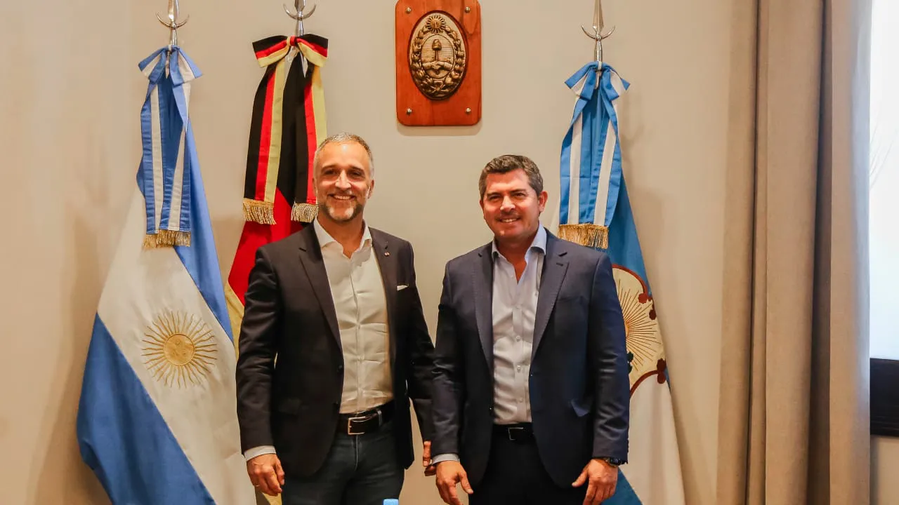 Marcelo Orrego y cónsul alemán