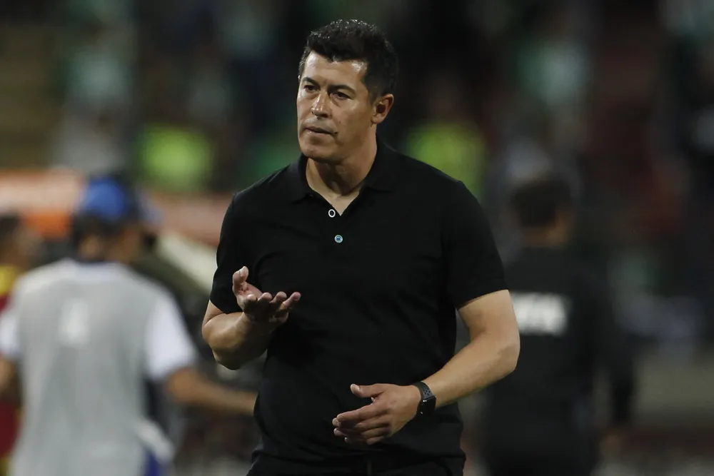 Jorge Almirón es el elegido de Juan Román Riquelme y del Consejo de Fútbol (EFE)