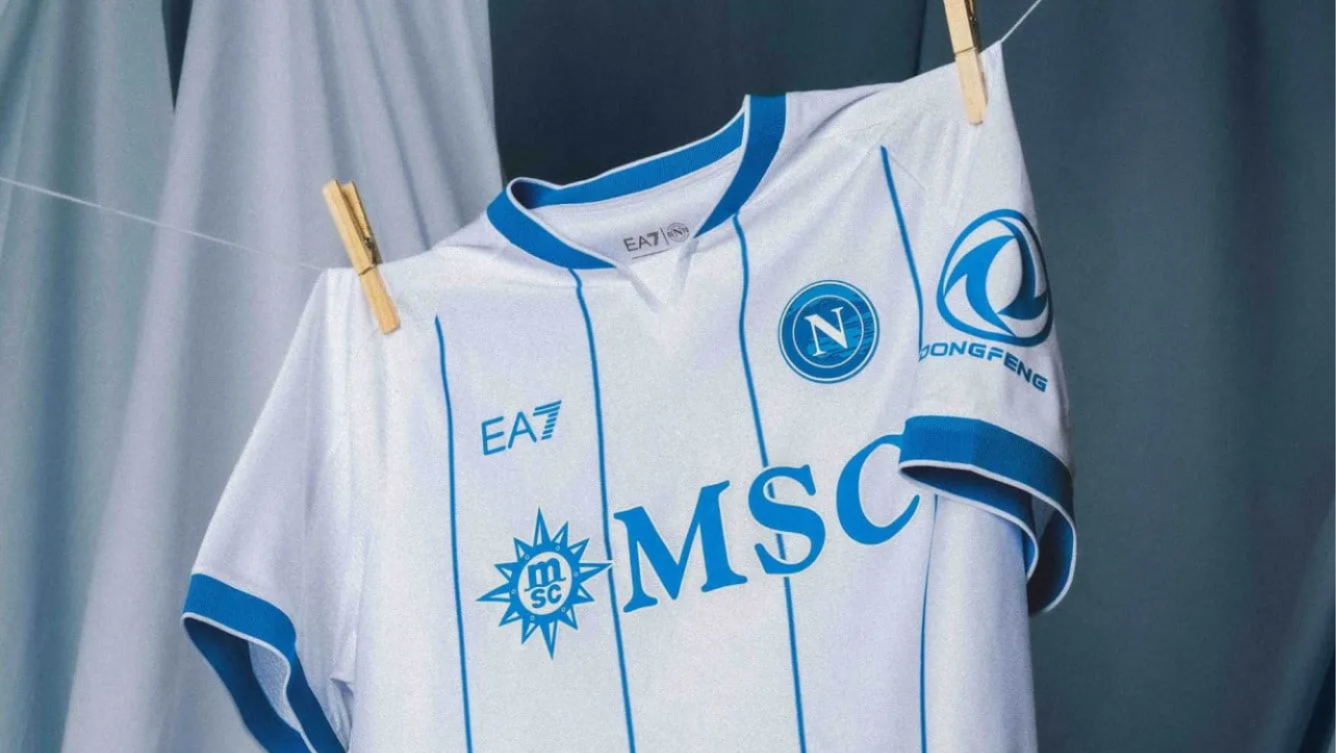 los-detalles-de-la-nueva-camiseta-de-napoli-en-homenaje-a-argentina_1440x810_wmk