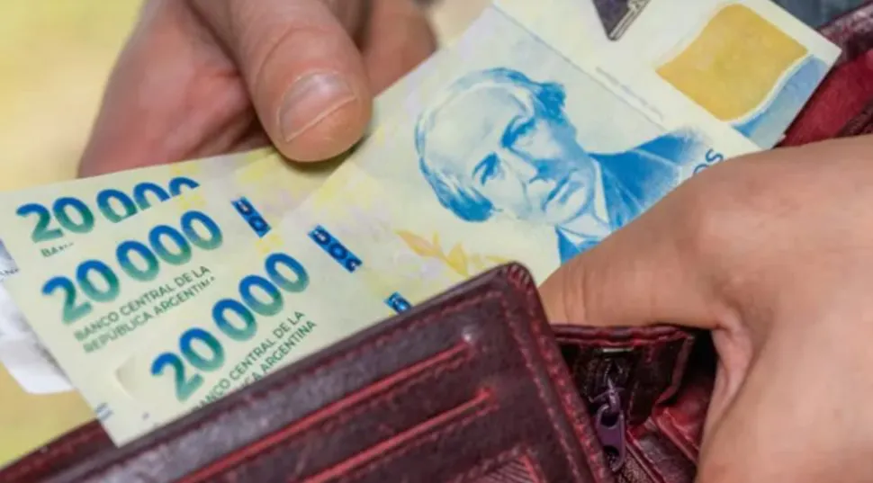 Dinero plata sueldo aguinaldo