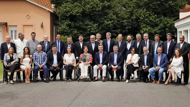 mauricio-macri-presidente-2129203h350