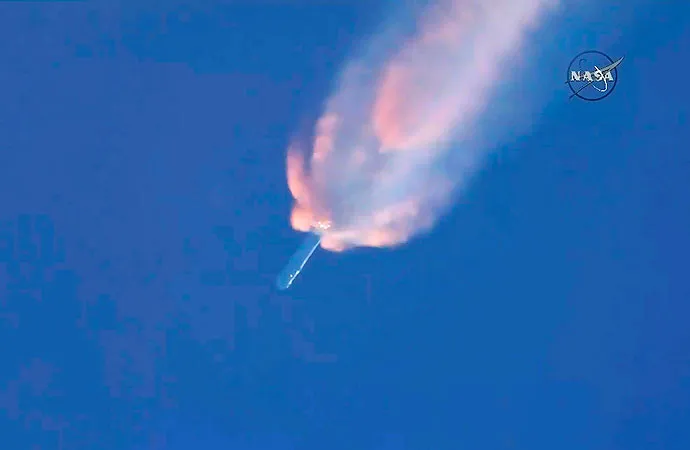 explosion-propulsor-falcon