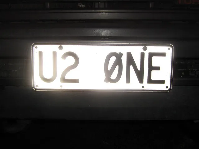 U2
