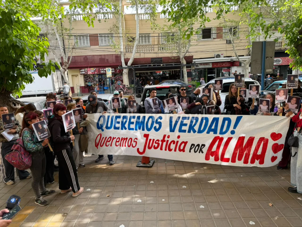 RECLAMO POR ALMA ALFARO