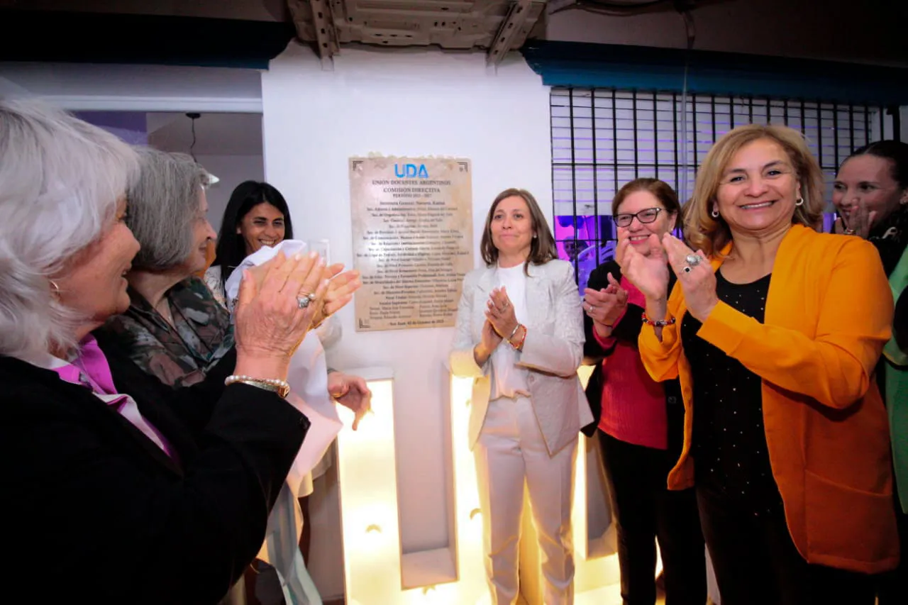 a57f3082-4a53-4ae2-8e9d-93fc05a4e7ad