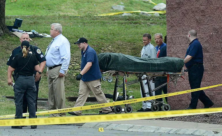 RAT-EE-UU-CINE-TIROTEO-050815