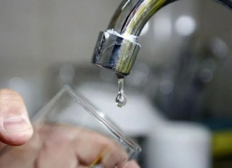 reduccion servicio agua potable