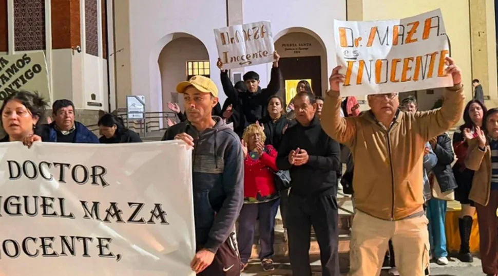 Marcha a favor de Maza