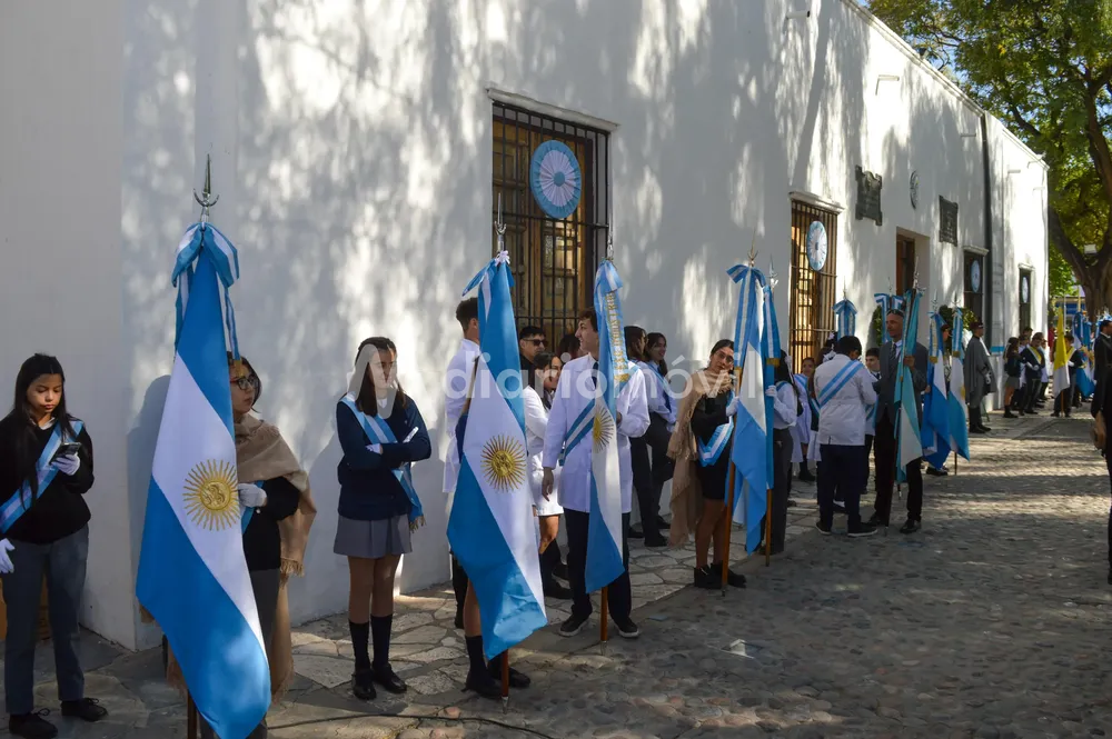 5cf103f6-527f-4256-8fd0-69caeaffb3b9