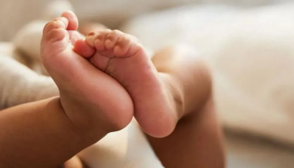 Bebe beba internado internada