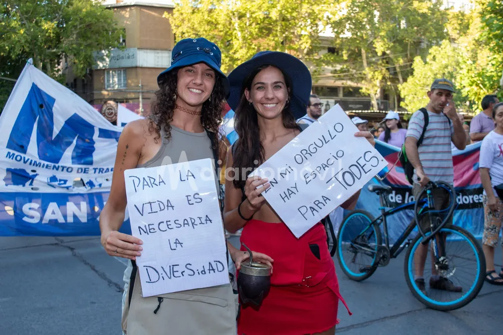marcha orgullo milei 5