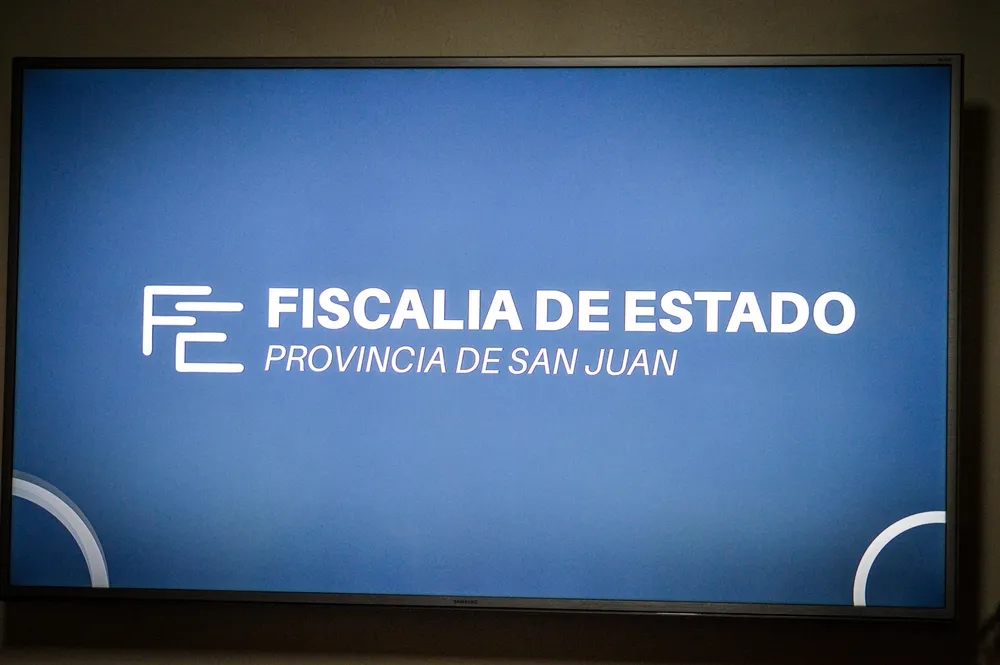 76a98df7-6109-4f1a-a32b-441ab23c11a7