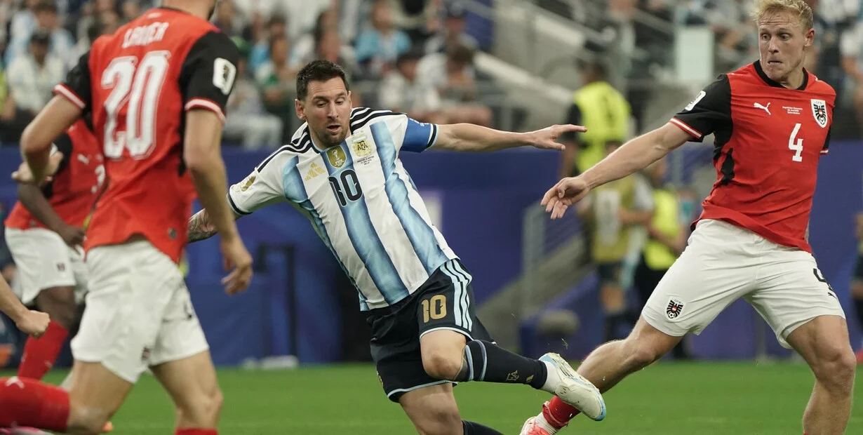 Messi vs Austria