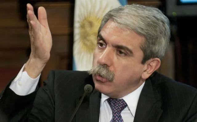 Aníbal-Fernández-sobre-la-Iglesia-y-la-farandulización-política-640x397