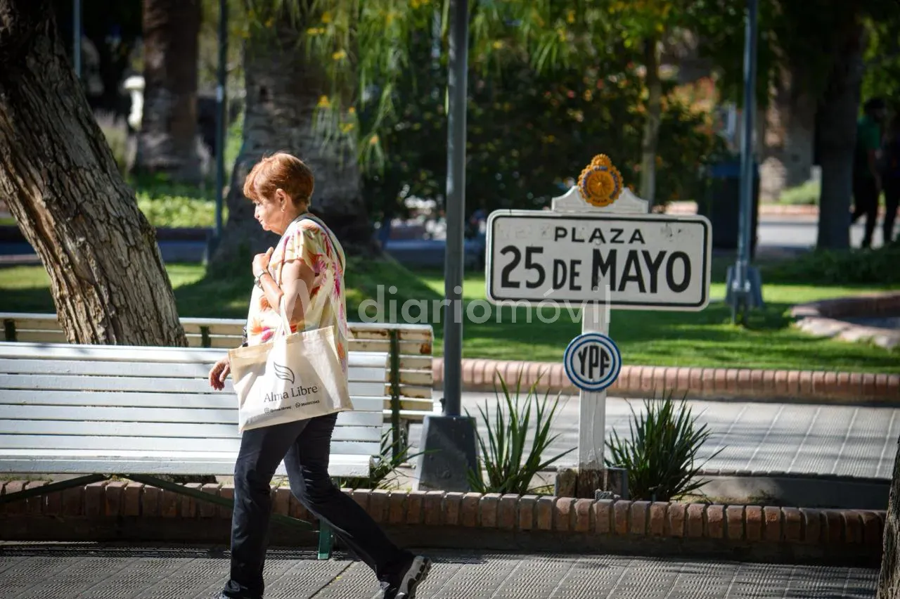 Plaza 25 de mayo calor centro