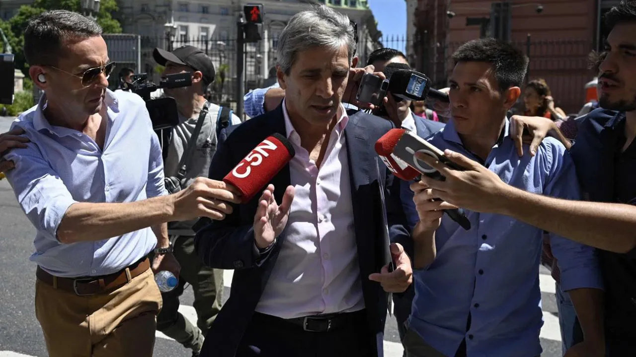 caputo en la rosada 1