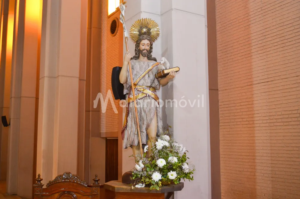 1424ef2a-1b8f-41e0-889d-8168b3ea6ca2